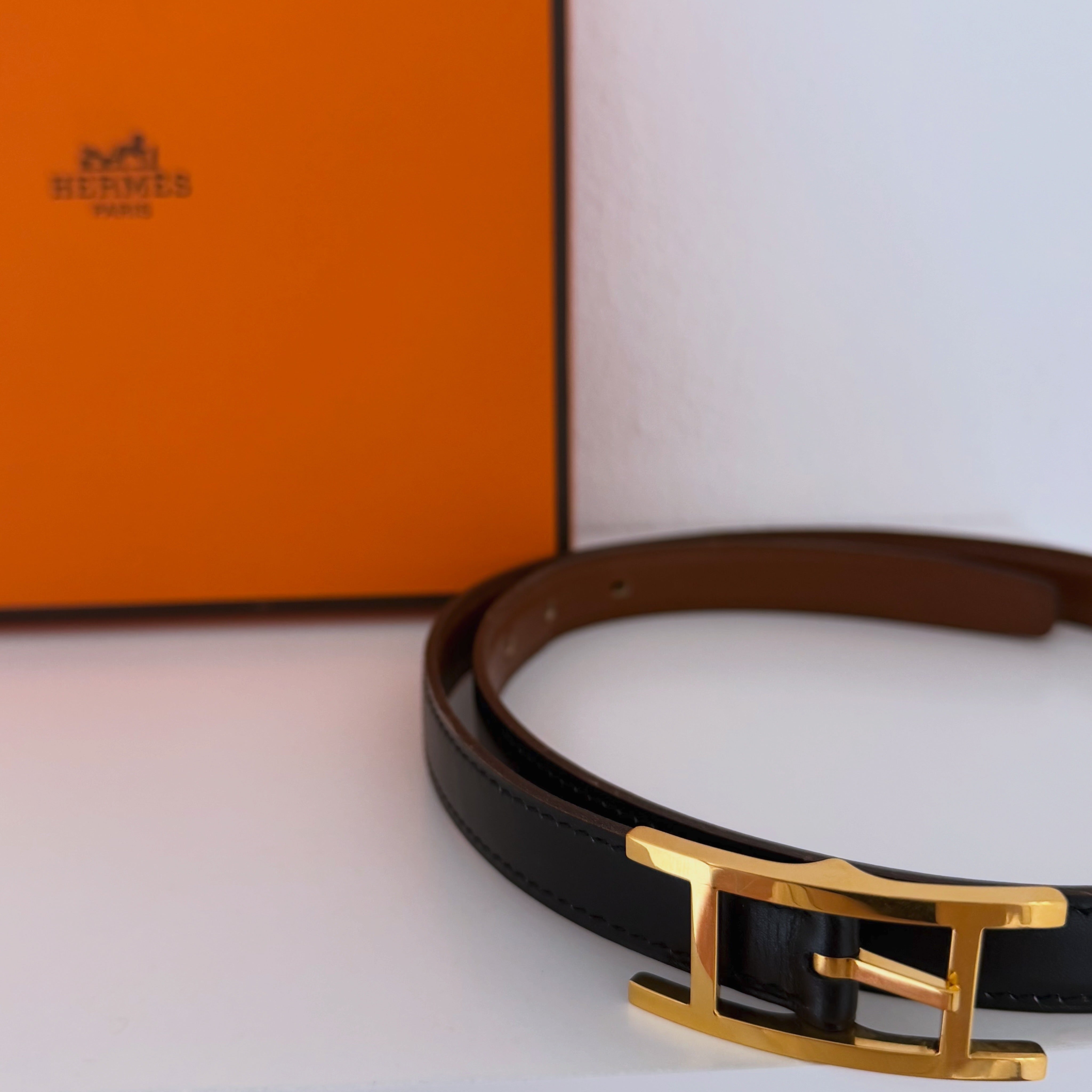 Cinto Hermès Box Calf Quentin Reversible Belt - T 70CM
