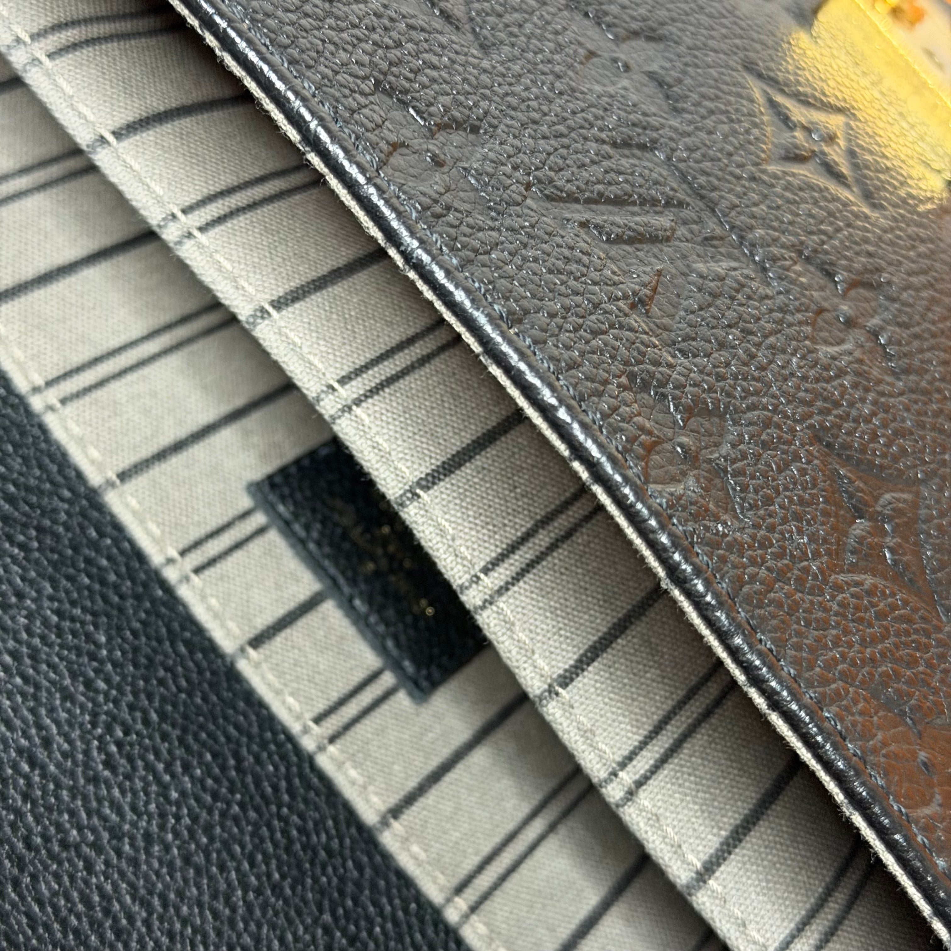 Louis Vuitton Pochette Mètis Black Monogram Empreinte Leather Full Set 2019