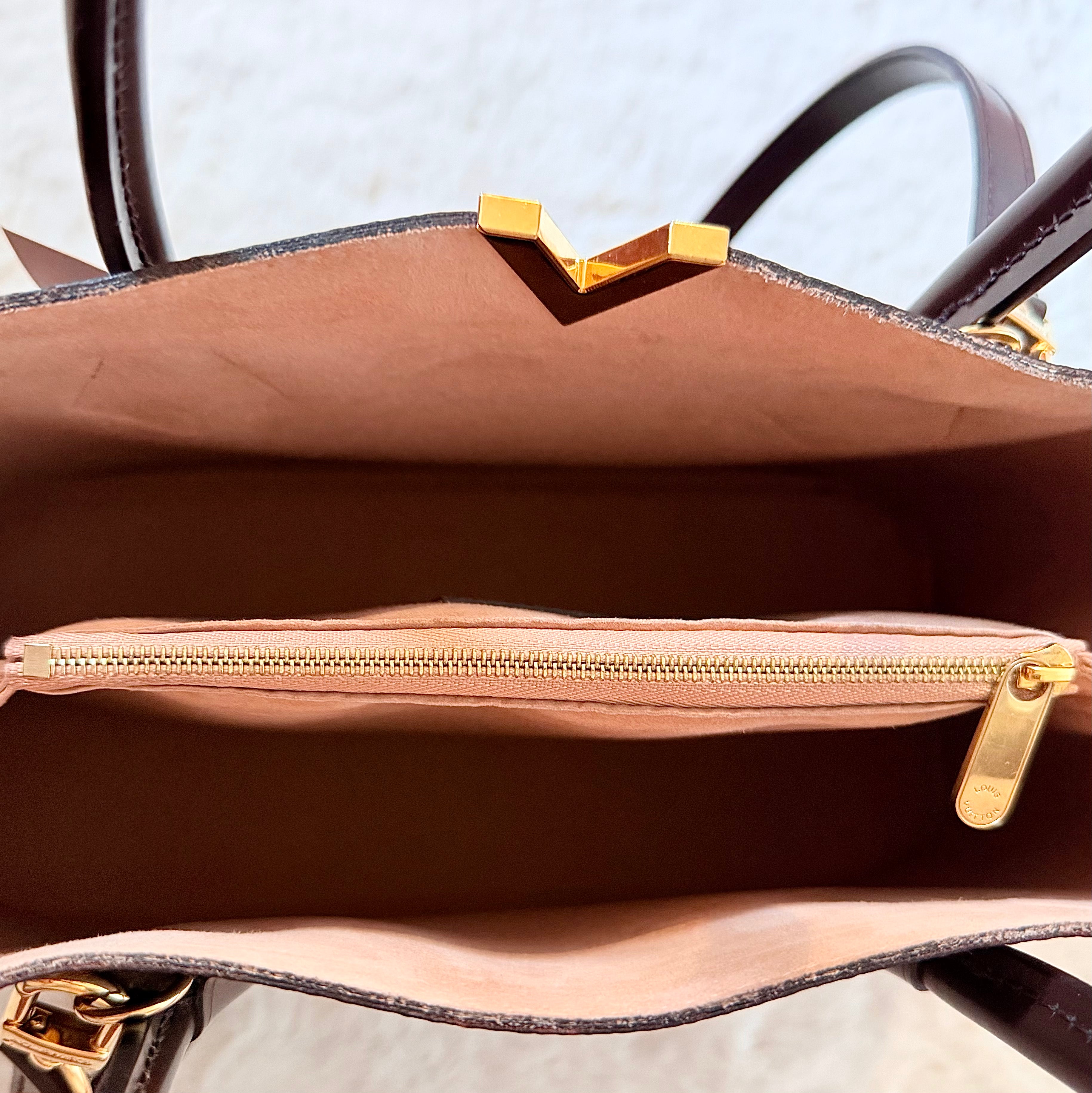 Louis Vuitton Kensington MM Canvas Damier Ebène