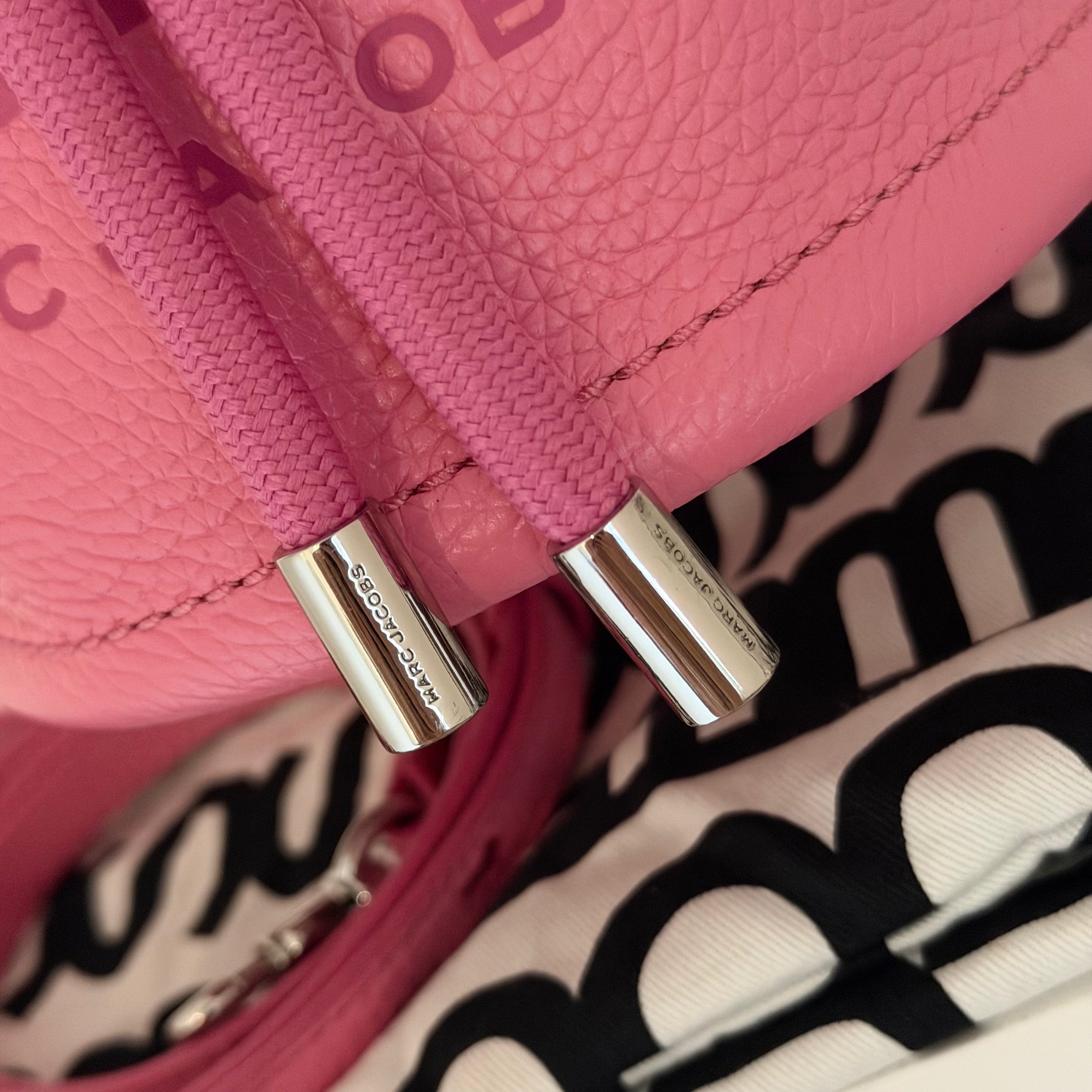 THE BUCKET by Marc Jacobs