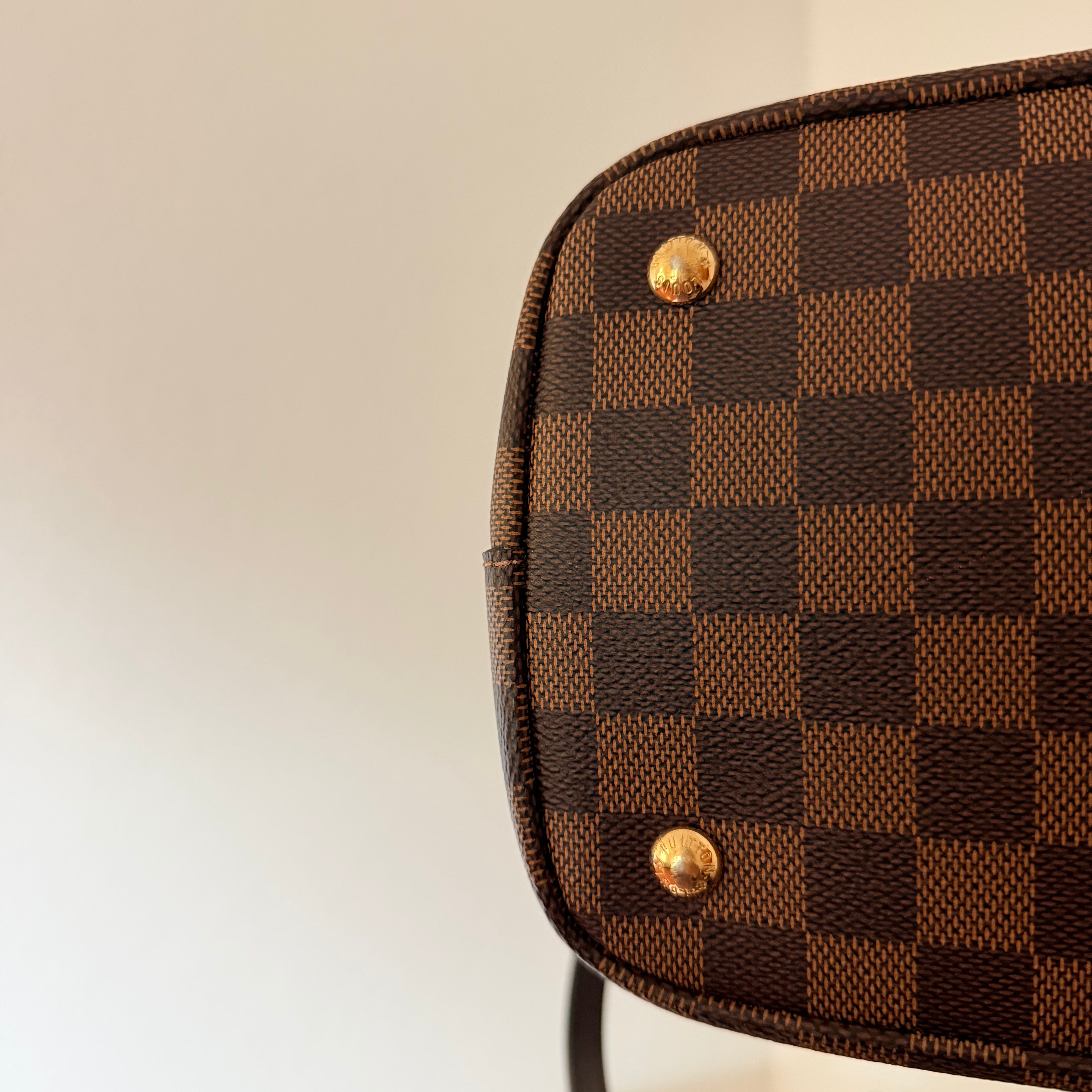Louis Vuitton Kensington MM Canvas Damier Ebène