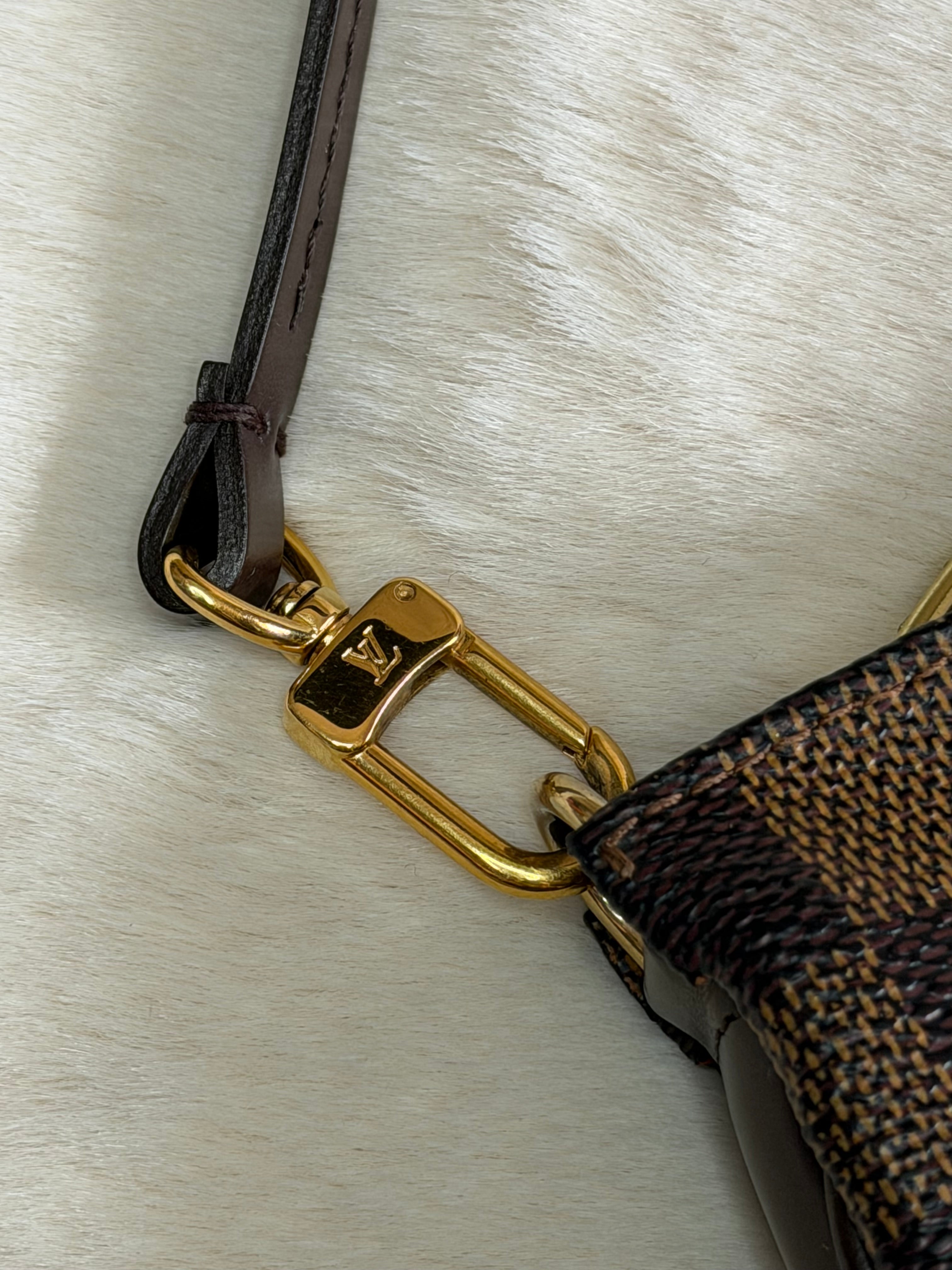 Louis Vuitton Pochette Navona Canvas Damier Ébène