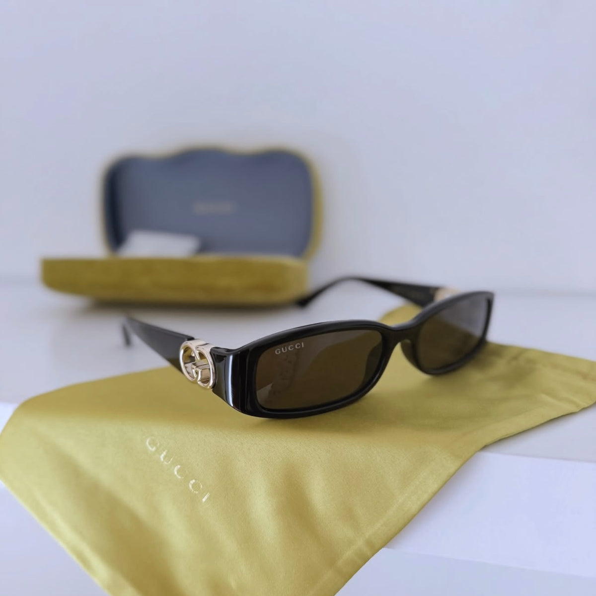 Gucci Sunglasses Full Set (Unworn - NEW)