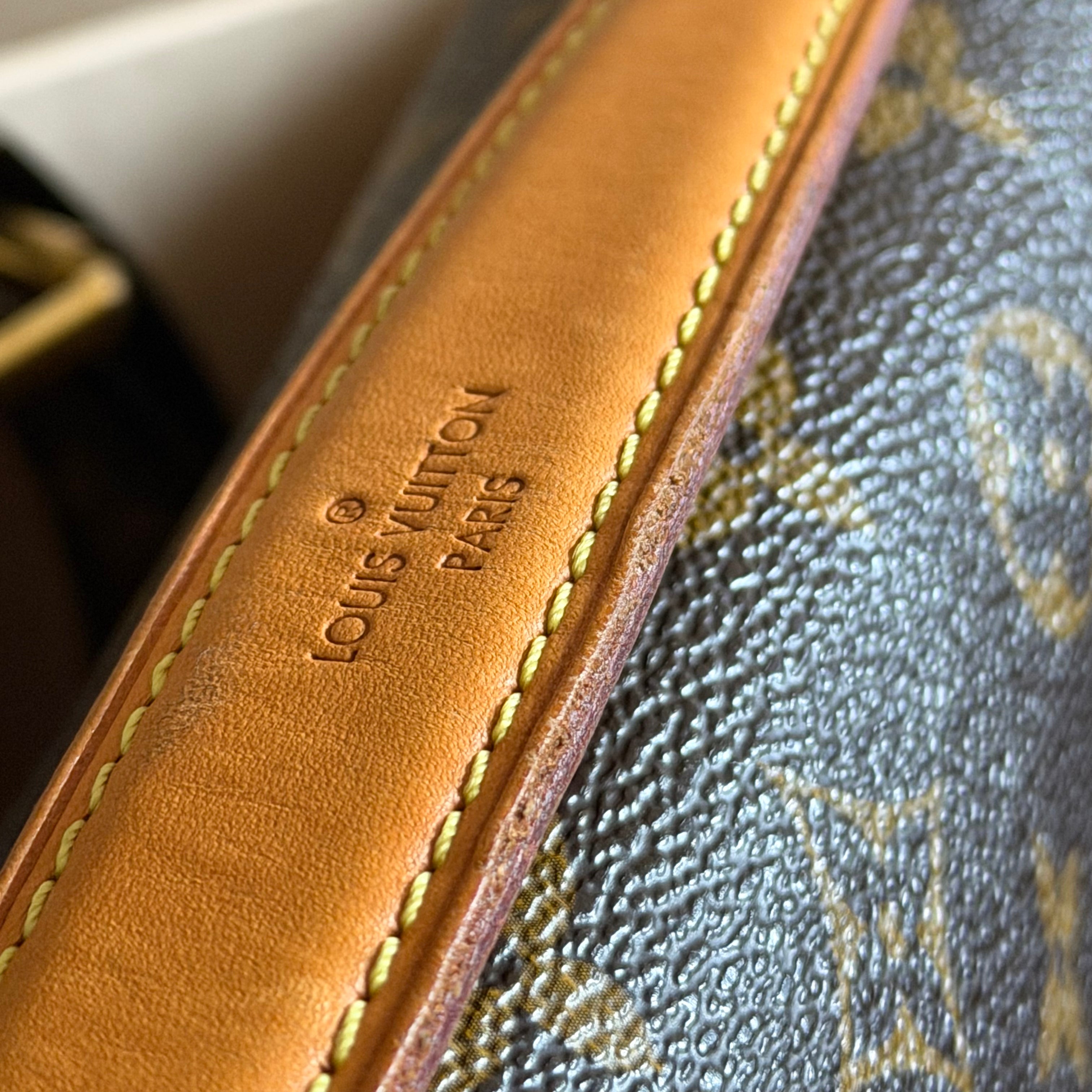 Louis Vuitton Pochette Mètis Full Set